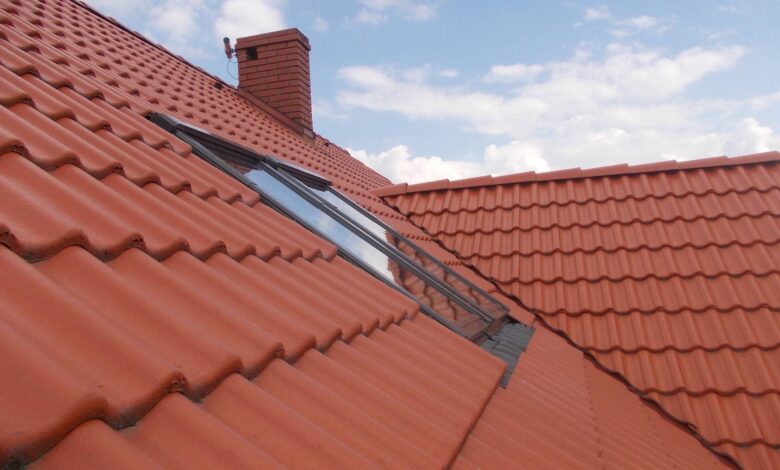 Rozwiązania ułatwiające montaż okien dachowych NaszDekarz