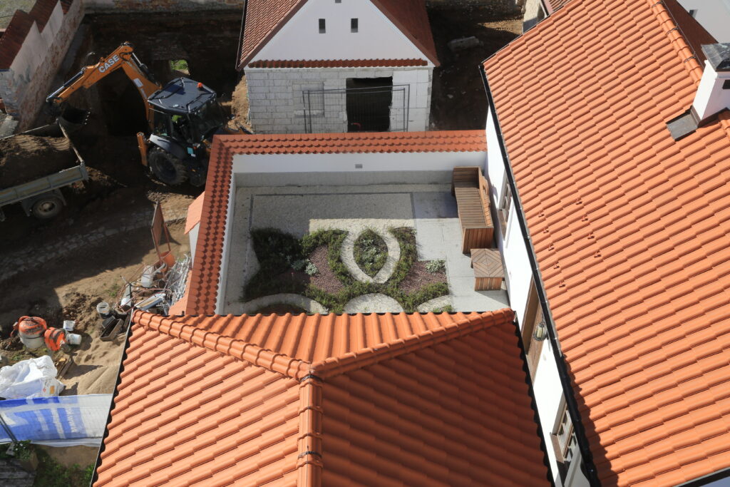 Dachówka ceramiczna Verona Röben Pokamedulski Klasztor w Wigrach Nasz Dekarz