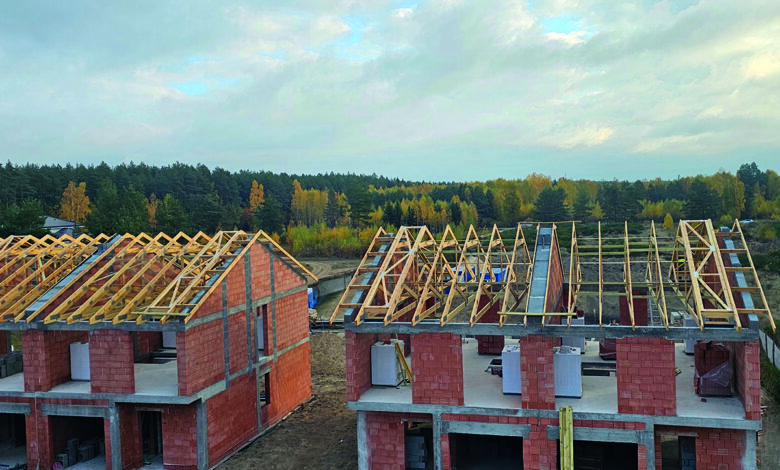 Zamiana więźby tradycyjnej na prefabrykowaną